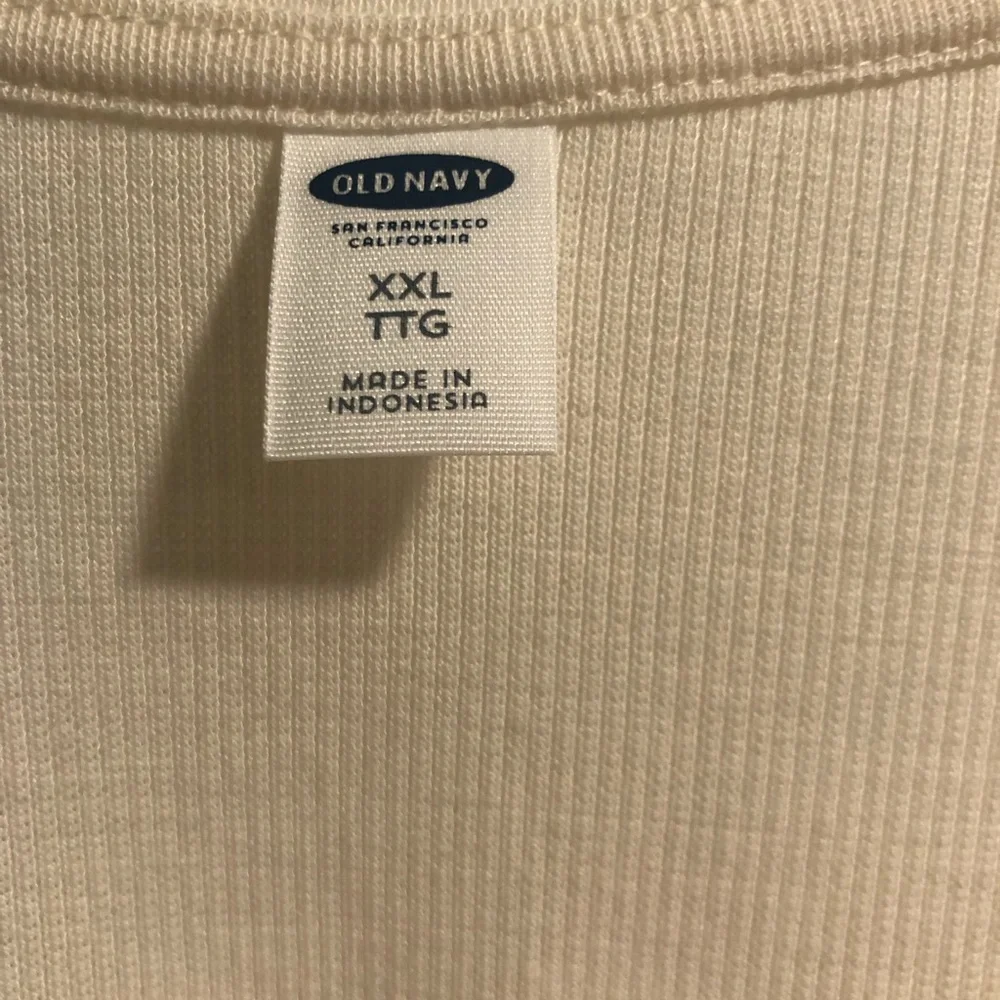 Ribbed long sleeve Henley from Old Navy - Picture 5 of 5